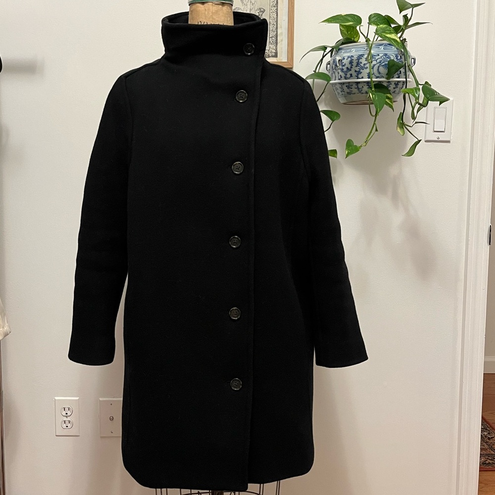 J Crew Black Cocoon Villa coat italian stadium cloth wool tortoise button funnel - Picture 5 of 11